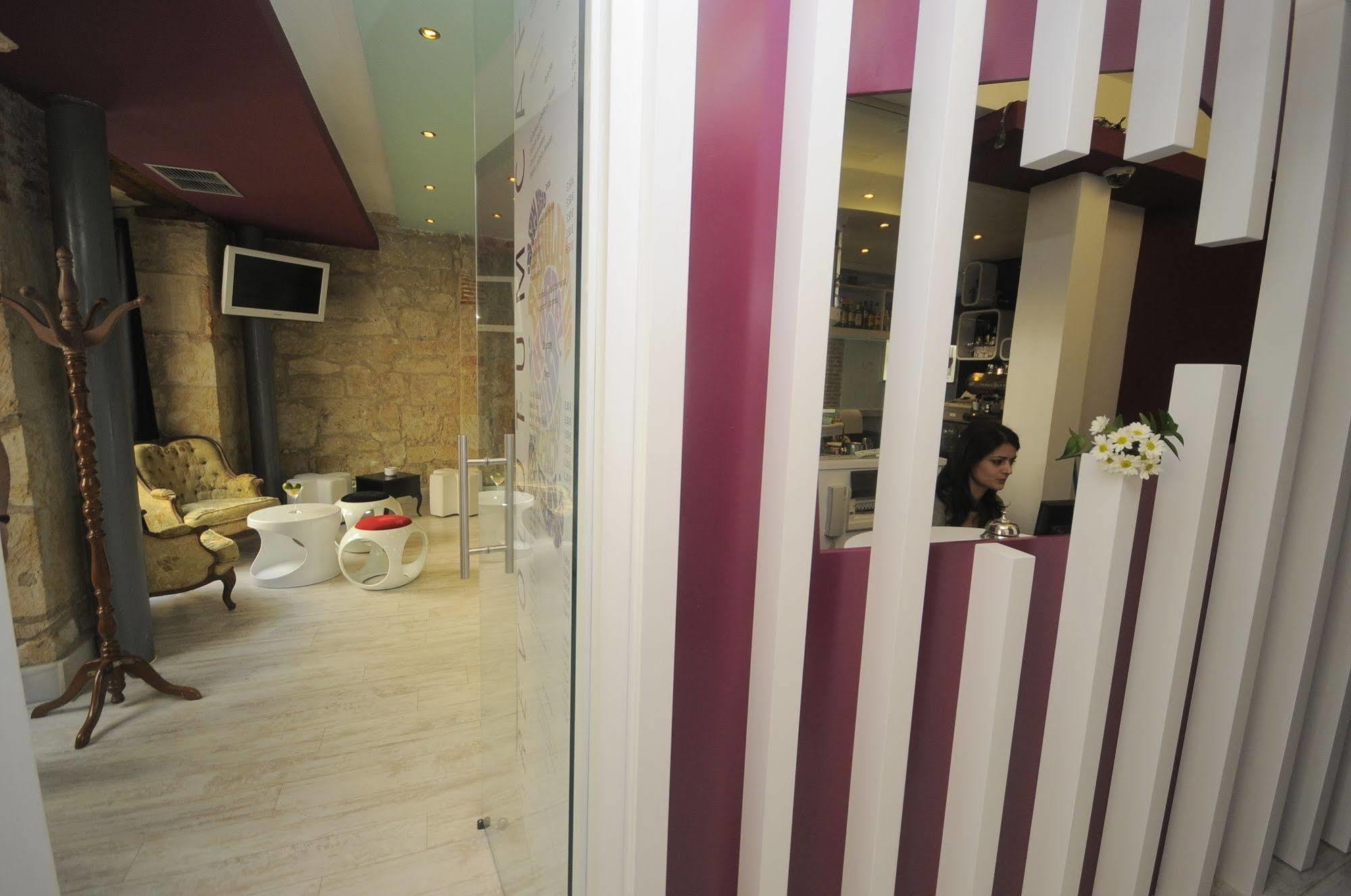 Albergue Revolutum Hostel Σαλαμάνκα Εξωτερικό φωτογραφία